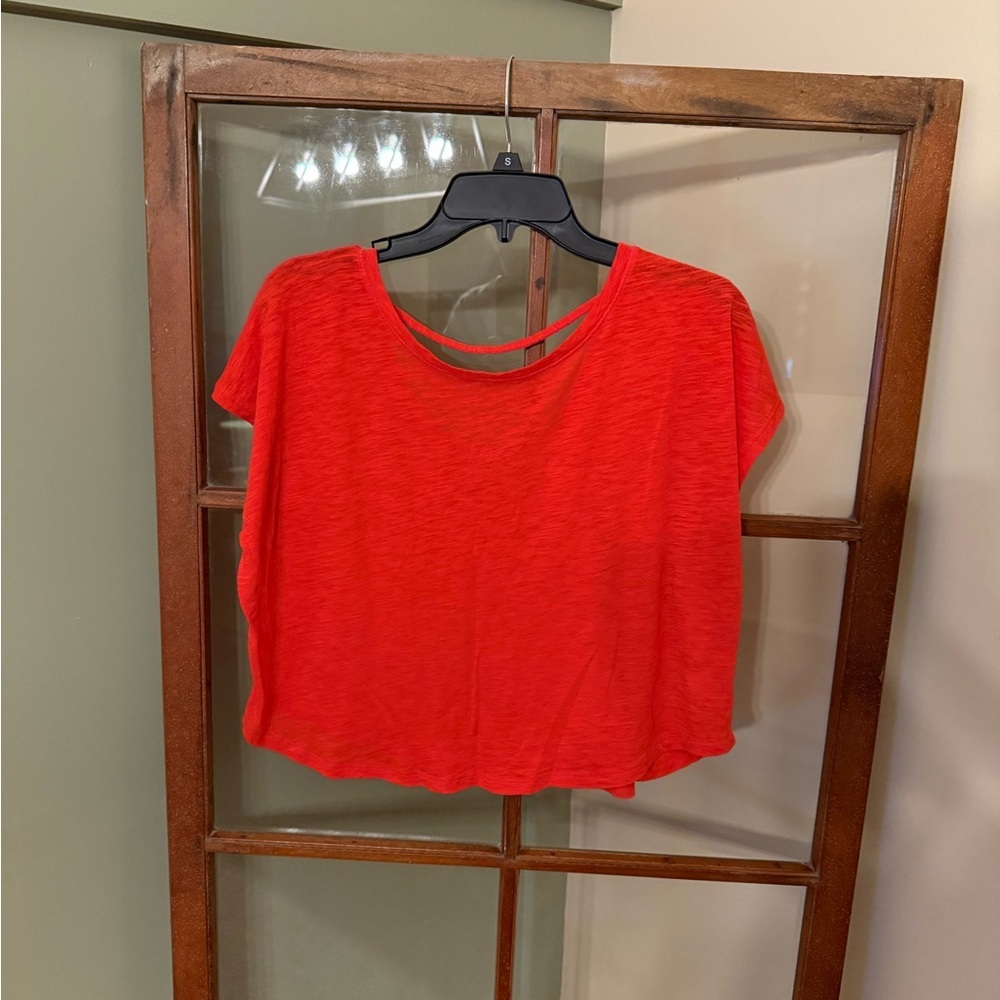 Athleta Red Basic Cotton Top w/ Cutout Back - Size Medium - Picture 2 of 5